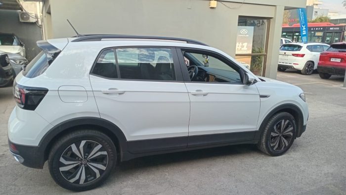 VOLKSWAGEN T-CROSS COMFORTLINE 1.0 MT 2024 OOCV62 - Imagen 2