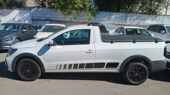 VOLKSWAGEN SAVEIRO 1.6 D/C MT 2025 OOSR15