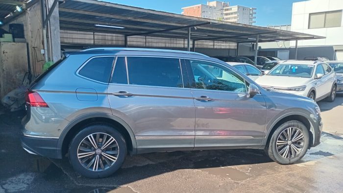 VOLKSWAGEN TIGUAN HIGHLINE 2.0 AT 2022 OOGJ13 - Imagen 2