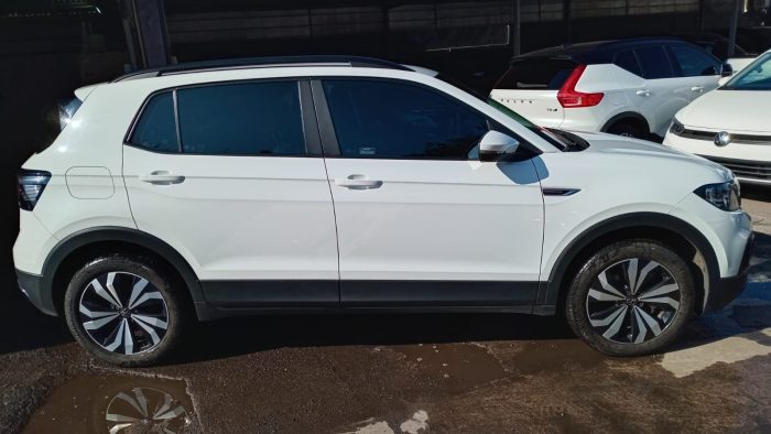 VOLKSWAGEN T-CROSS 1.0 TSI MT COMFORTLINE 2023 OOXG75 - Imagen 2