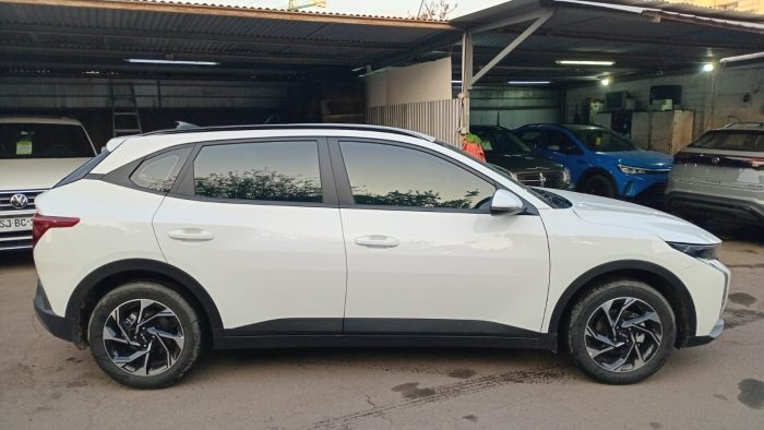 KIA K3 CROSS EX 1.4 MT 2024 OOZF17 - Imagen 2