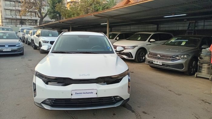 KIA K3 CROSS EX 1.4 MT 2024 OOZF17 - Imagen 3