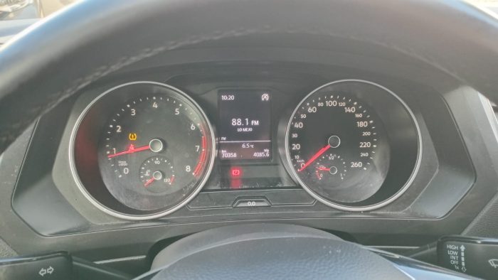 VOLKSWAGEN TIGUAN 1.4 TSI TRENDLINE MT 2019 OOJF13 - Imagen 5
