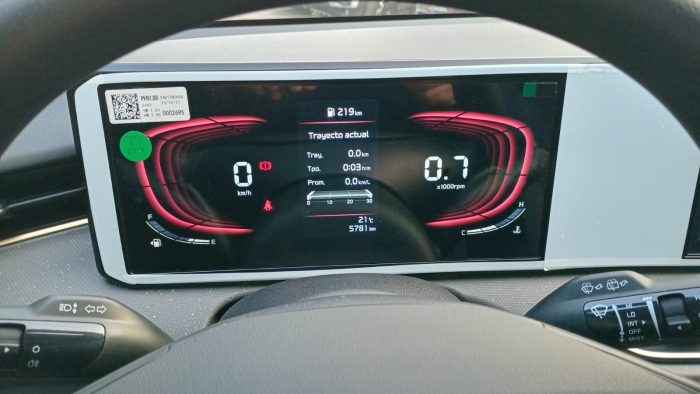 KIA K3 CROSS EX 1.4 MT 2024 OOZF17 - Imagen 5