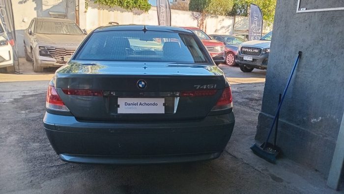 BMW 745 IA 2004 OO24 - Imagen 4