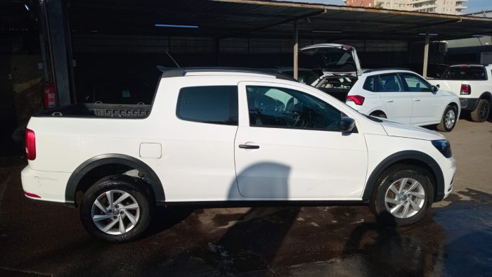 VOLKSWAGEN SAVEIRO 1.6 D/C 2024 OODW34 - Imagen 2