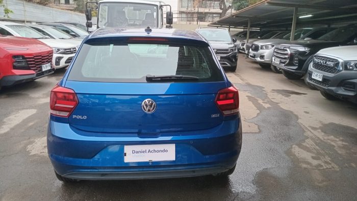 VOLKSWAGEN POLO 1.6 AT HIGHLINE 2023 OOCB63 - Imagen 4