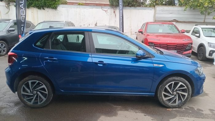 VOLKSWAGEN POLO 1.6 AT HIGHLINE 2023 OOCB63 - Imagen 2