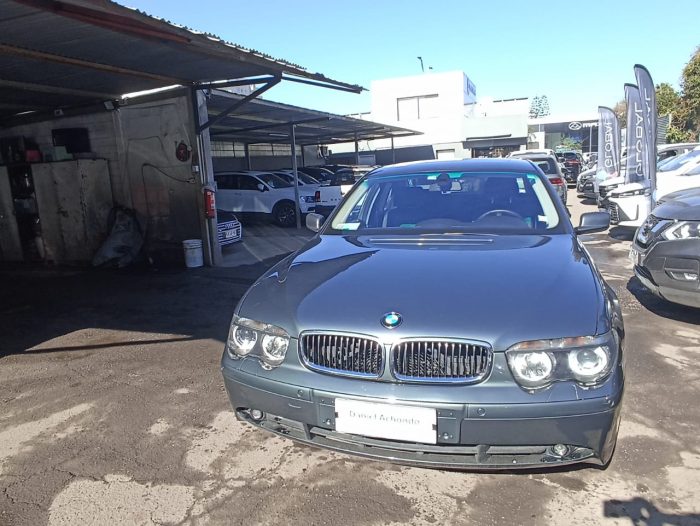 BMW 745 IA 2004 OO2624 - Imagen 3