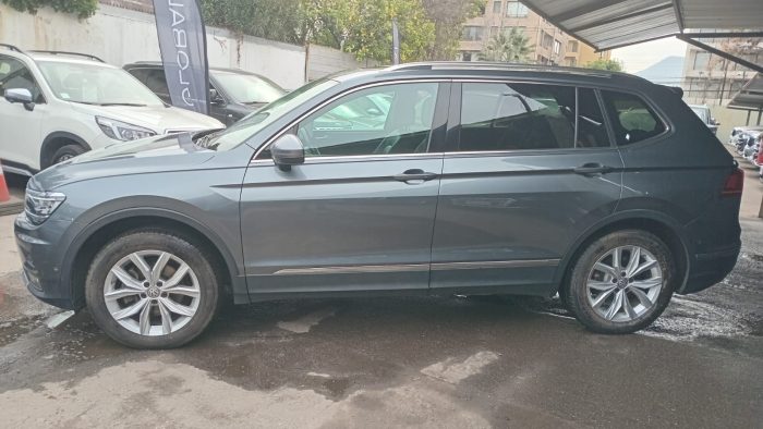 VOLKSWAGEN TIGUAN 2.0 LIMITED AT 2018 OORH64