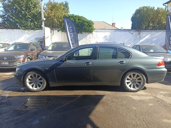 BMW 745 IA 2004 OO2624 - Imagen 5