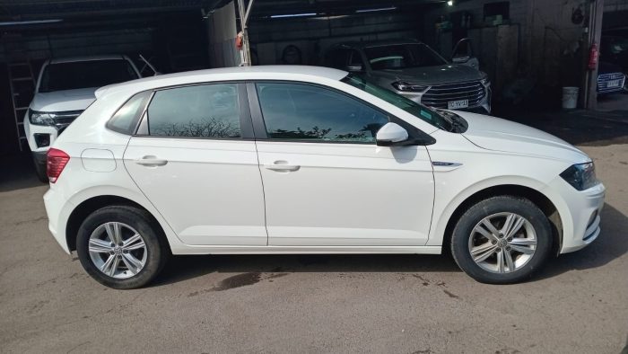 VOLKSWAGEN POLO 1.6 COMFORTLINE MT 2021 OOSB46 - Imagen 2