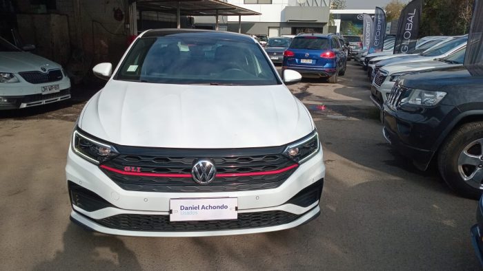 VOLKSWAGEN JETTA GLI 2.0 TSI AT 2020 OOBT75 - Imagen 3