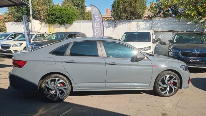 VOLKSWAGEN JETTA 2.0 TSI AT 2025 OORB40