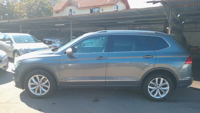 VOLKSWAGEN TIGUAN 2.0 HIGHLINE AT 4X4 2019 OOJY89