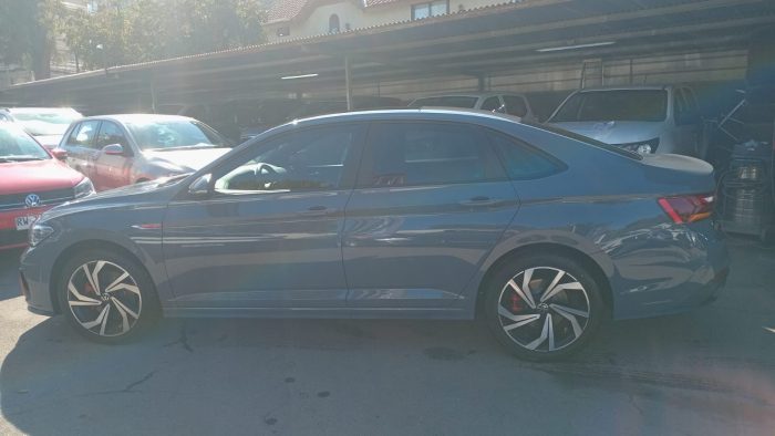 VOLKSWAGEN JETTA 2.0 TSI AT 2025 OORB40 - Imagen 2