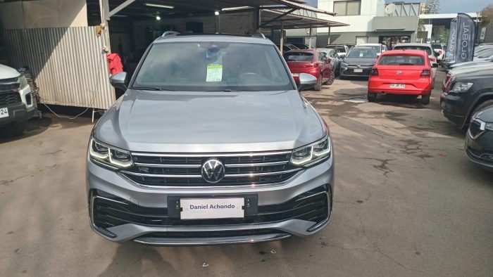 VOLKSWAGEN TIGUAN 2.0 AT  R LINE 2023 OOTT77 - Imagen 3