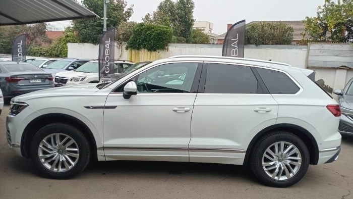 VOLKSWAGEN TOUAREG 3.0 TDI 4X4 AT 2020 OOVL93