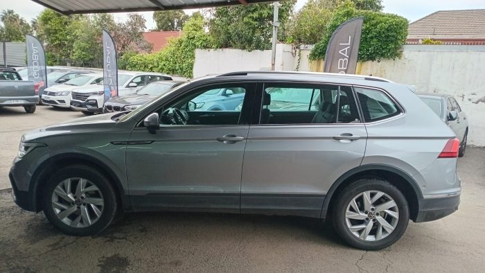 VOLKSWAGEN TIGUAN 1.4 TSI AT COMFORTLINE 2022 OOSD32