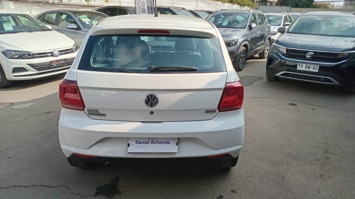 VOLKSWAGEN GOL 1.6 TRENDLINE MT 2017 OOSR44 - Imagen 4