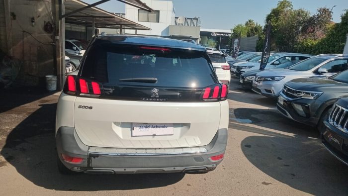PEUGEOT 5008 2.0 HDI MT ALLURE 2019 OOKT91 - Imagen 4