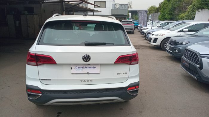 VOLKSWAGEN TAOS 1.4 TSI HIGHLINE AT 2023 OOVJ98 - Imagen 4